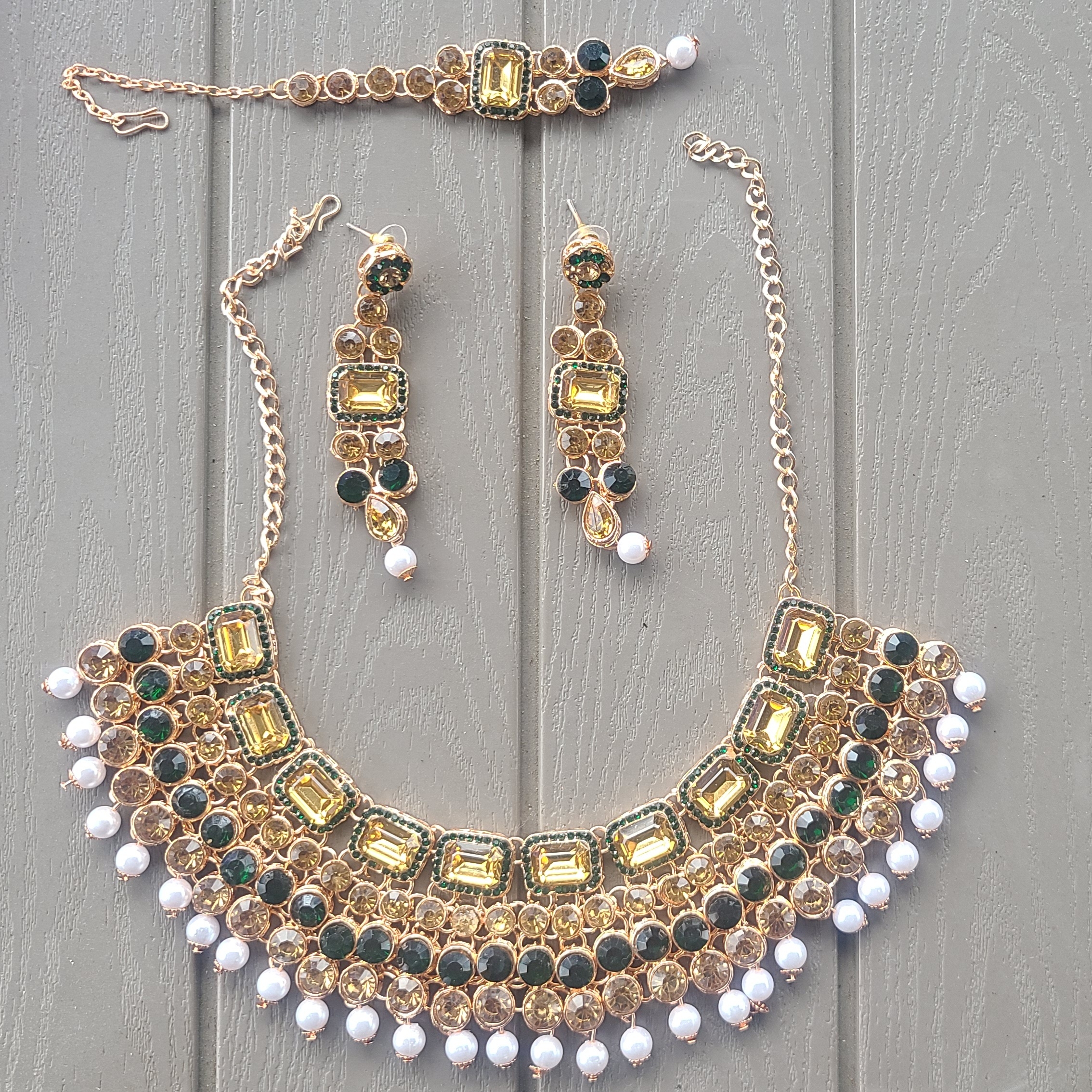 India Boutique Gold And Green Necklace Set